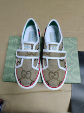 Load image into Gallery viewer, Gucci Women Sneakers
