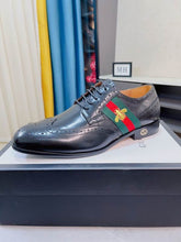 Load image into Gallery viewer, Gucci Wing Tip Men Dress Shoes
