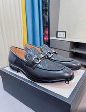 Load image into Gallery viewer, Gucci Men Shoes

