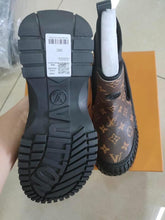 Load image into Gallery viewer, Louie Vuitton Boots
