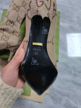 Load image into Gallery viewer, Women’s Gucci Boots

