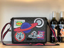 Load image into Gallery viewer, Gucci Messenger Bags
