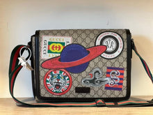 Load image into Gallery viewer, Gucci Messenger Bags
