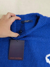 Load image into Gallery viewer, Louis Vuitton Men’s Sweater
